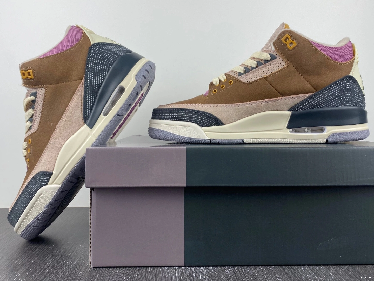 Retro  Winterized 3 Archaeo DR8869-200 Brown Jordan 0307